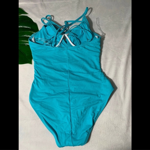 NEW $135 La Blanca Island One-Piece Underwire Swimsuit Sea foam‎ [SZ 4 ] - Picture 7 of 8